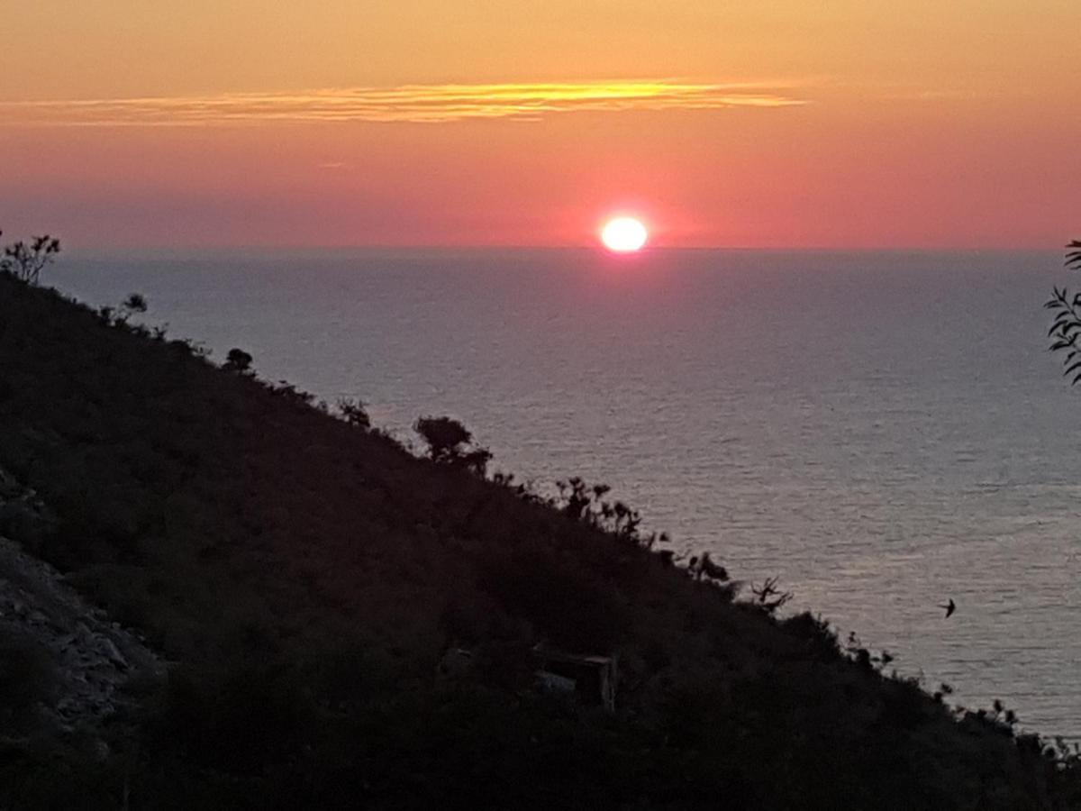 사밀 Emiljano Seaview 아파트 외부 사진